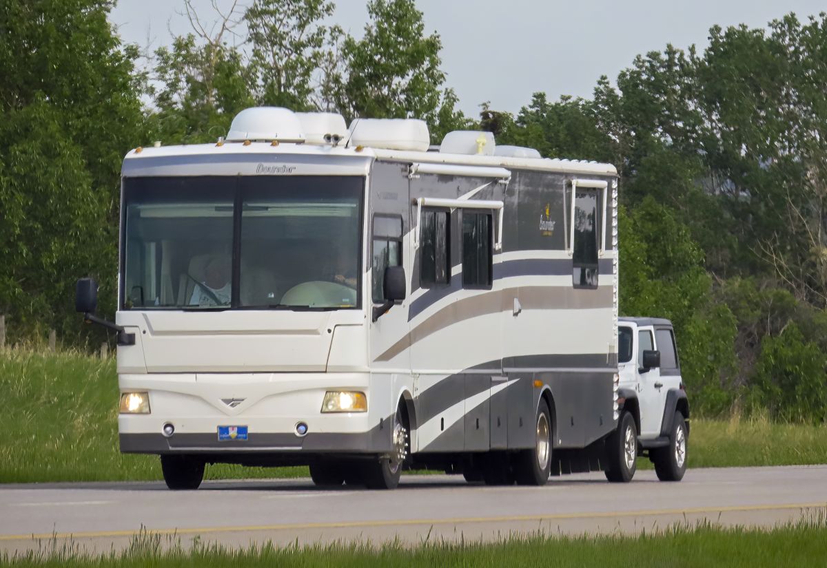 RV with RV Insurance in Abingdon, VA, Bristol, VA, Wytheville, VA, Marion, VA, Glade Spring, VA, Chilhowie, VA